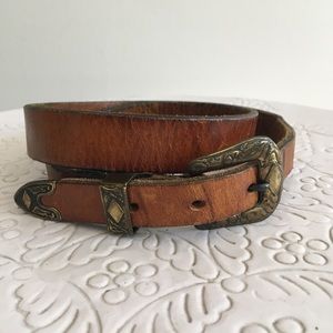 Western leather belt with brass hardware 🌵